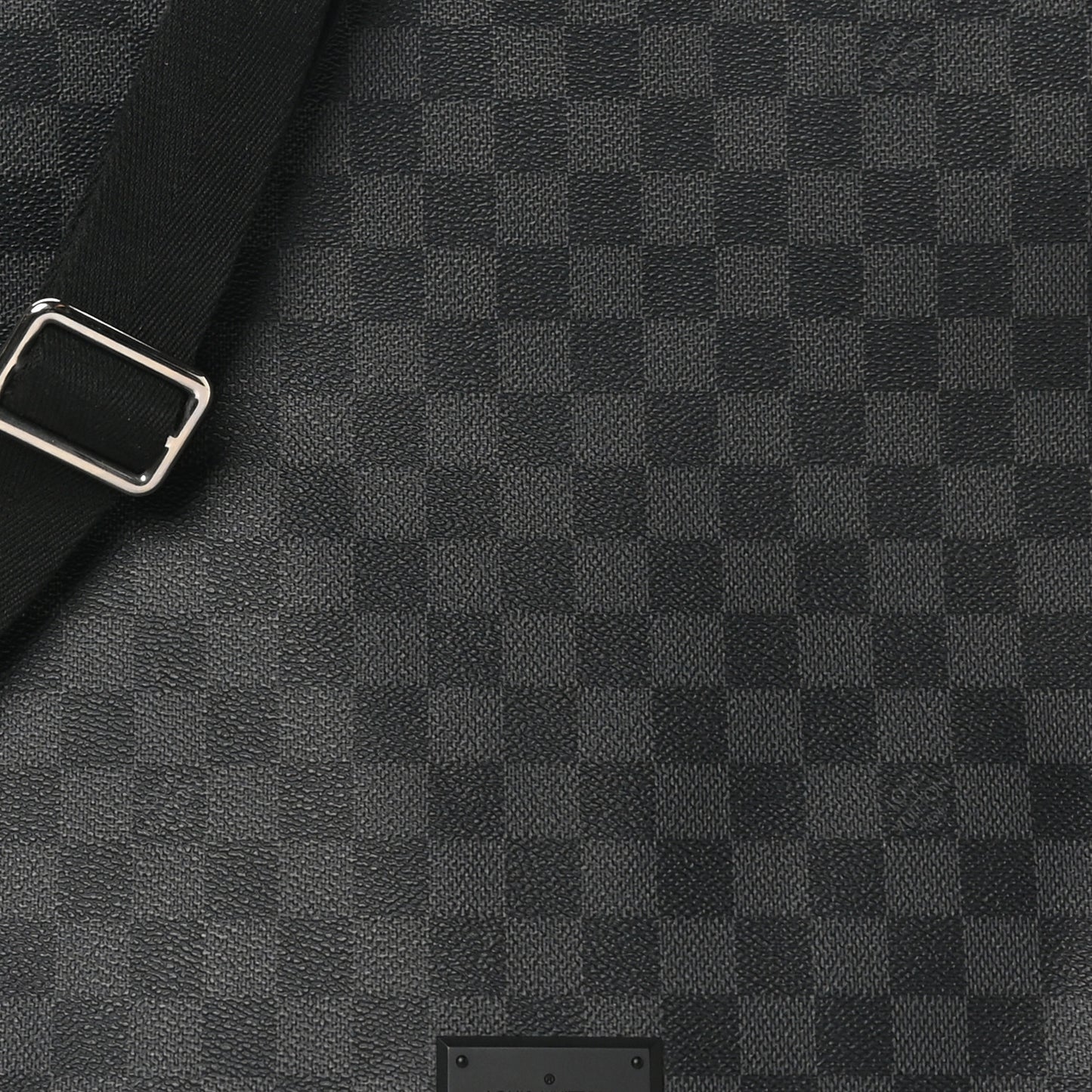 Damier Graphite District MM