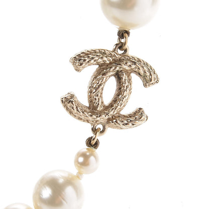 Chanel Pearl CC Short Necklace Gold 4 of 7