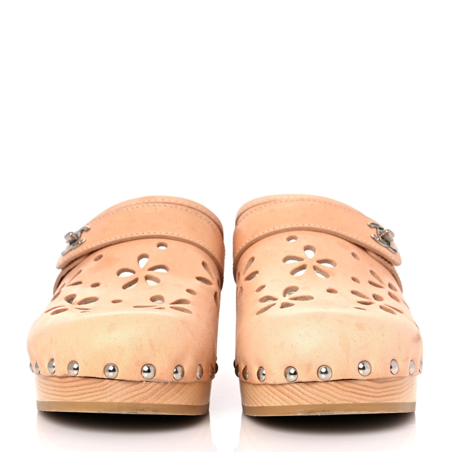 Calfskin Cut Out CC Turn Lock Clogs 39 Beige