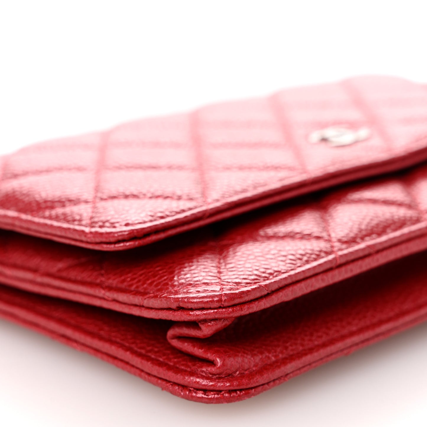 Iridescent Caviar Quilted Wallet On Chain WOC Red