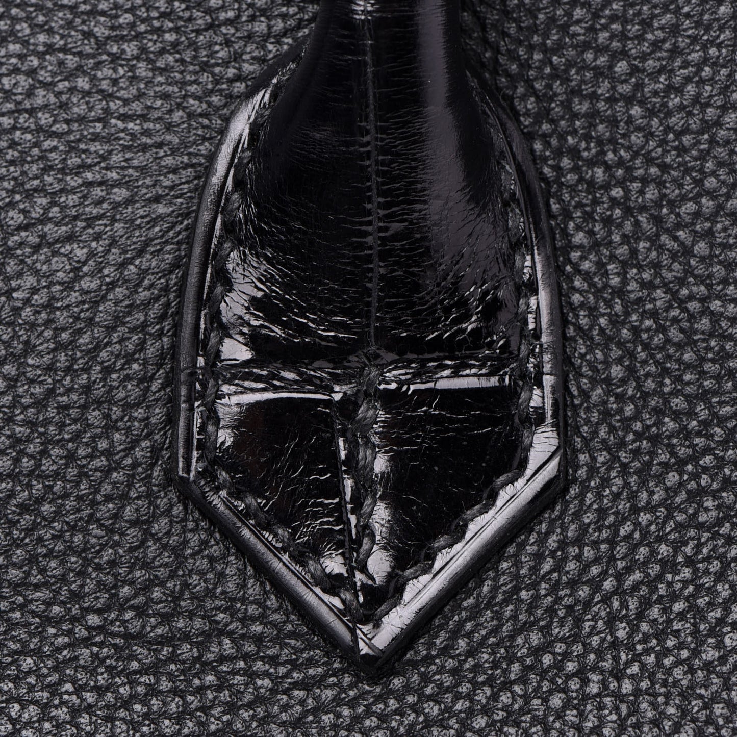 Taurillon Novillo Shiny Niloticus Crocodile Birkin Touch 25 Black