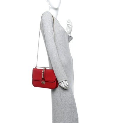 Valentino Garavani Vitello Medium Glam Lock Rockstud Flap Rubino 2 of 14