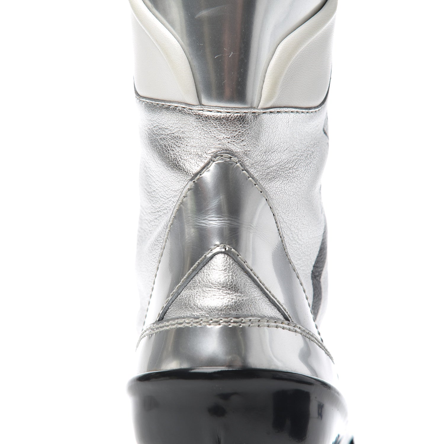 Louis Vuitton Patent Calfskin Spaceship Laureate Platform Desert Boots 37.5 Silver 16 of 21