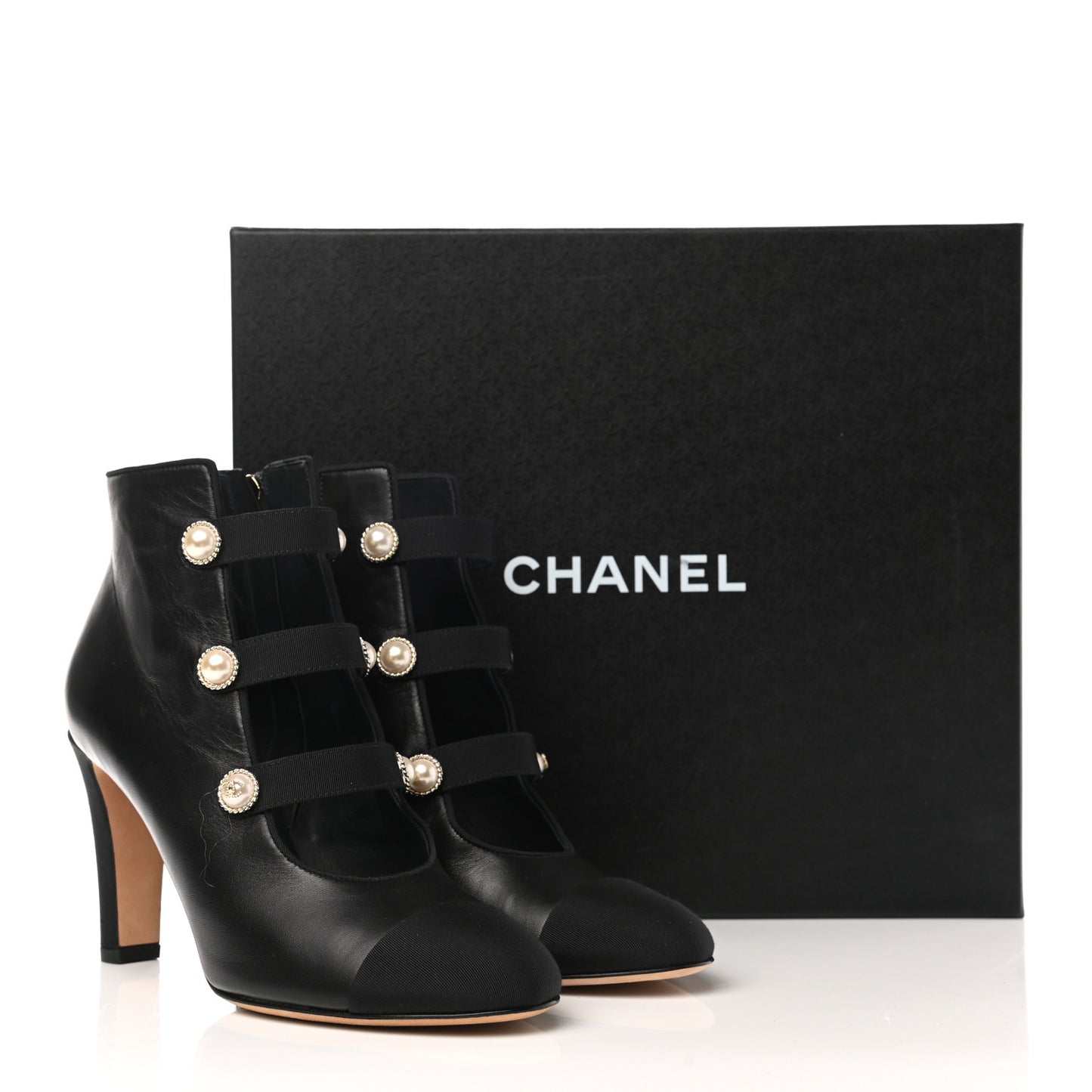 Lambskin Grosgrain Cap Toe Pearl Ankle Boots 39.5 Black