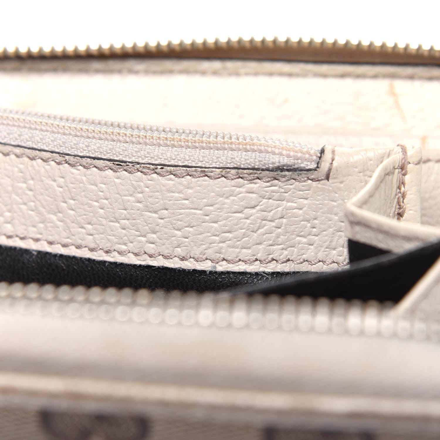 Gucci Monogram Metal Bar Zip Around Wallet Beige Ebony Off White 16 of 35