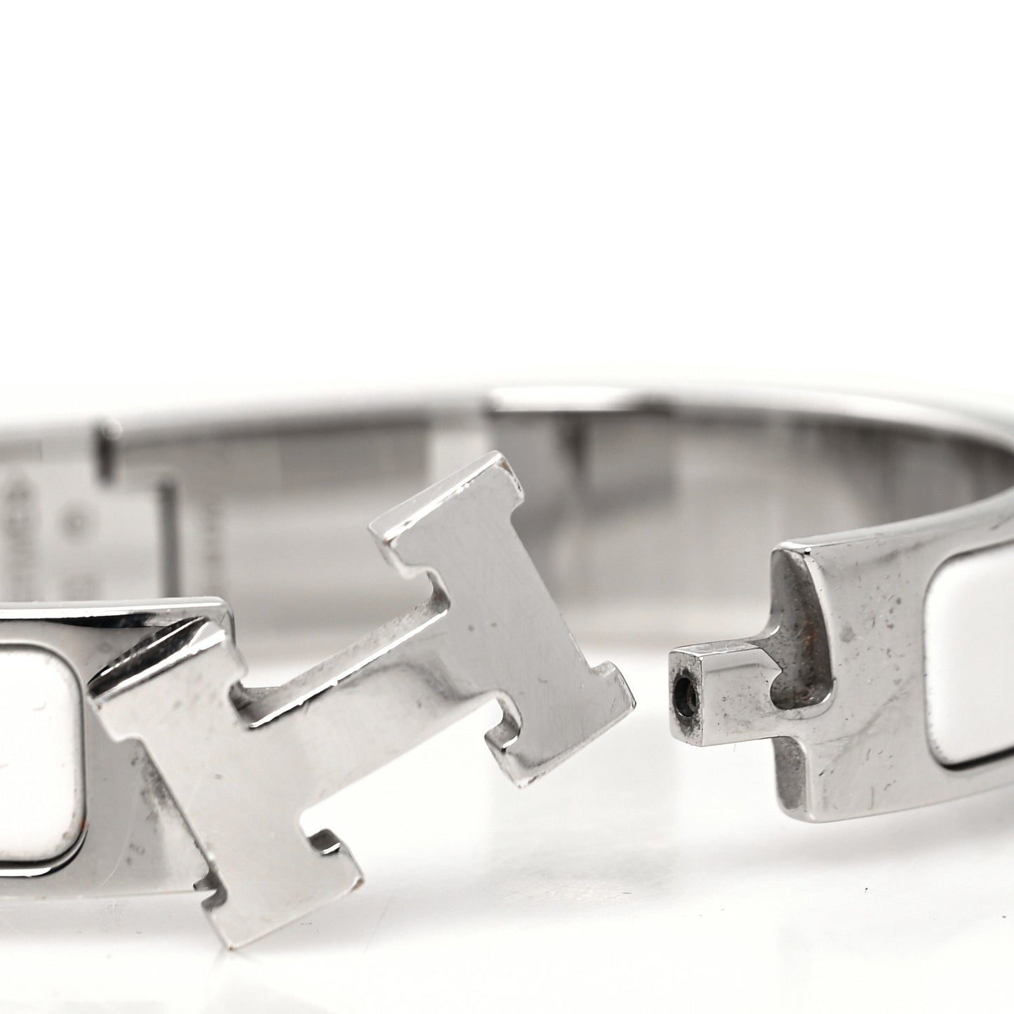 Enamel Narrow Clic Clac H Bracelet PM White