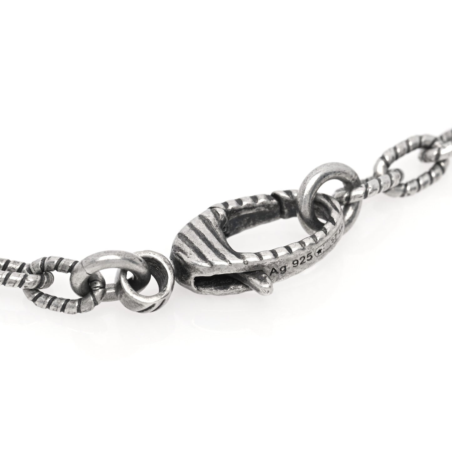 Sterling Silver Small Textured Interlocking G Pendant Necklace