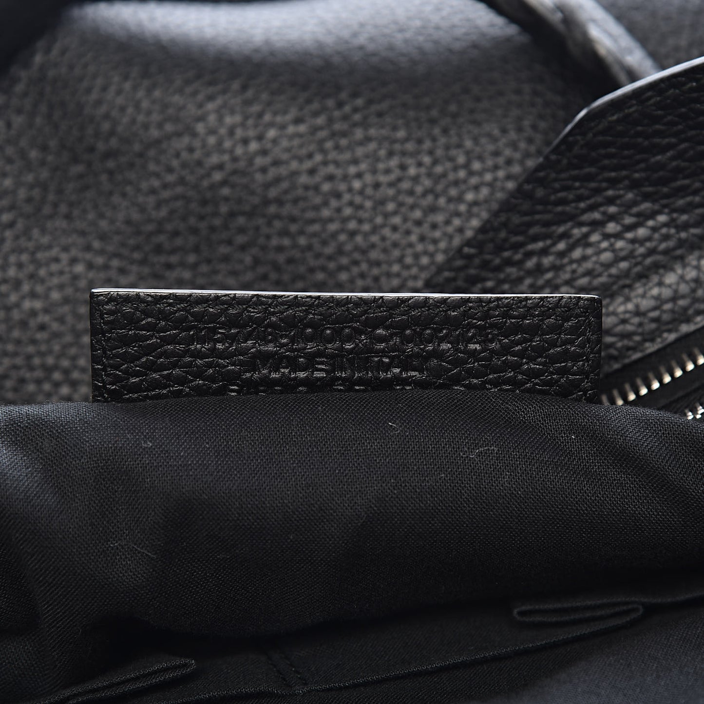 Vibrato Calfskin Classic Silver Hardware City Black