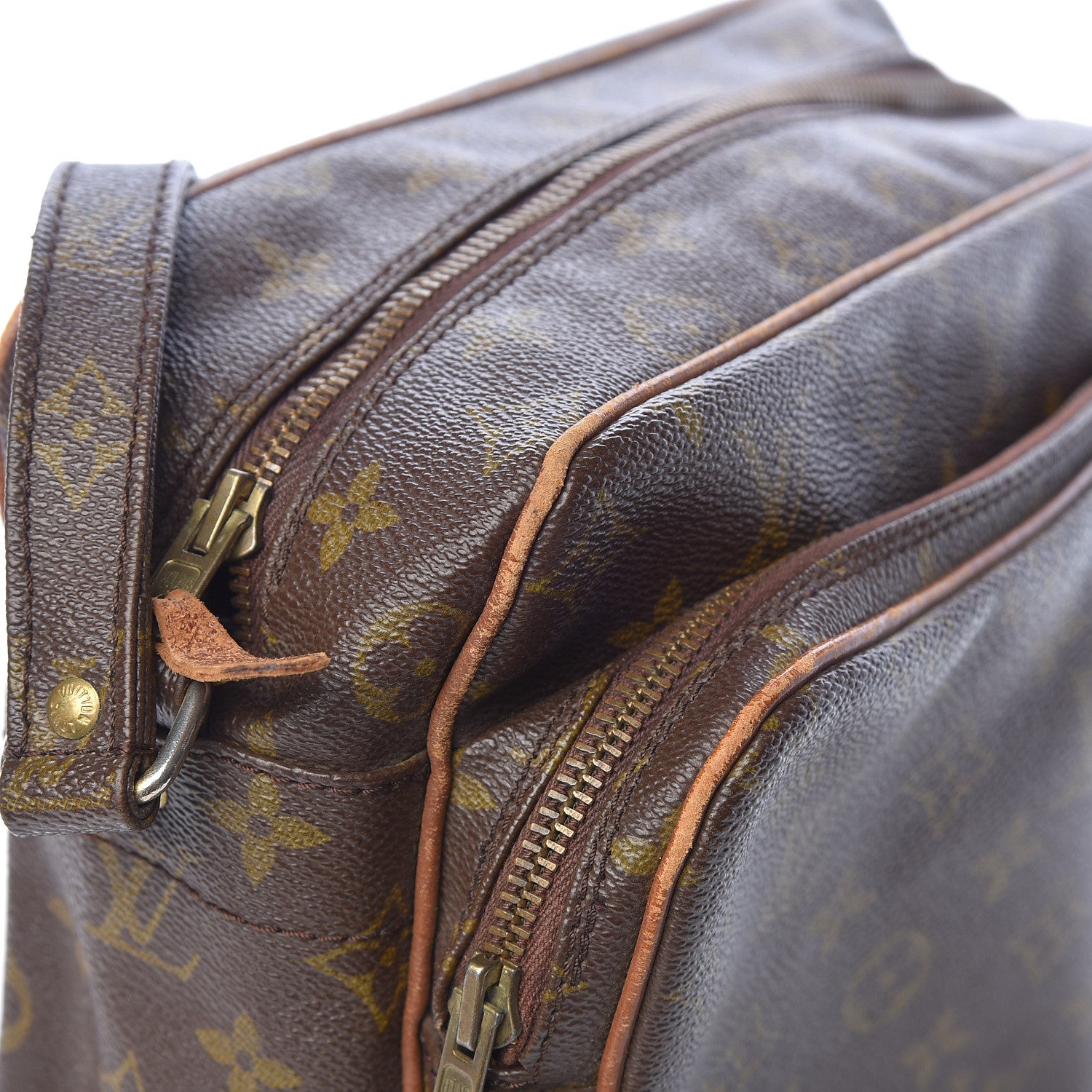 Louis Vuitton Monogram Crossbody 7 of 15