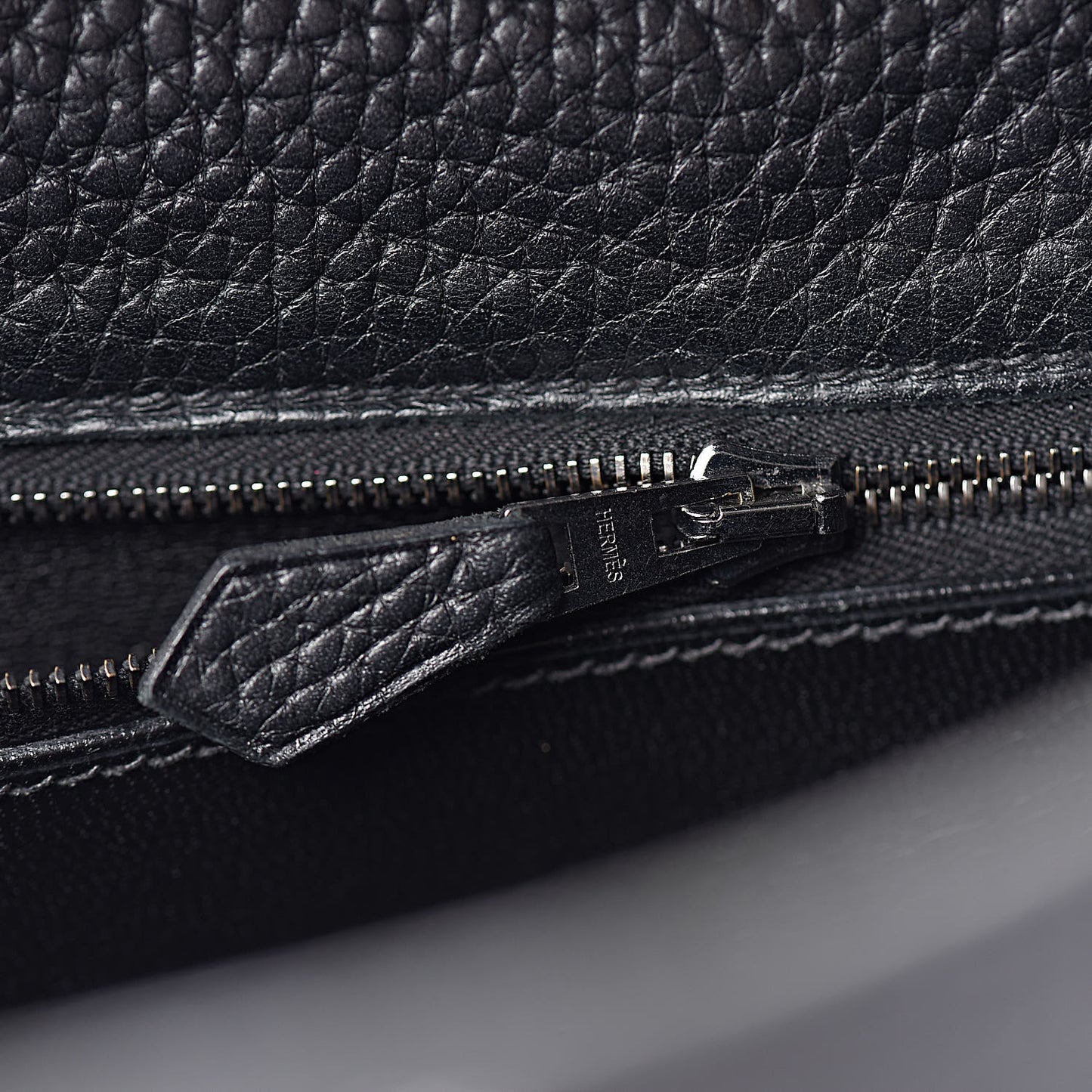 Taurillon Clemence Kelly Retourne 32 Black