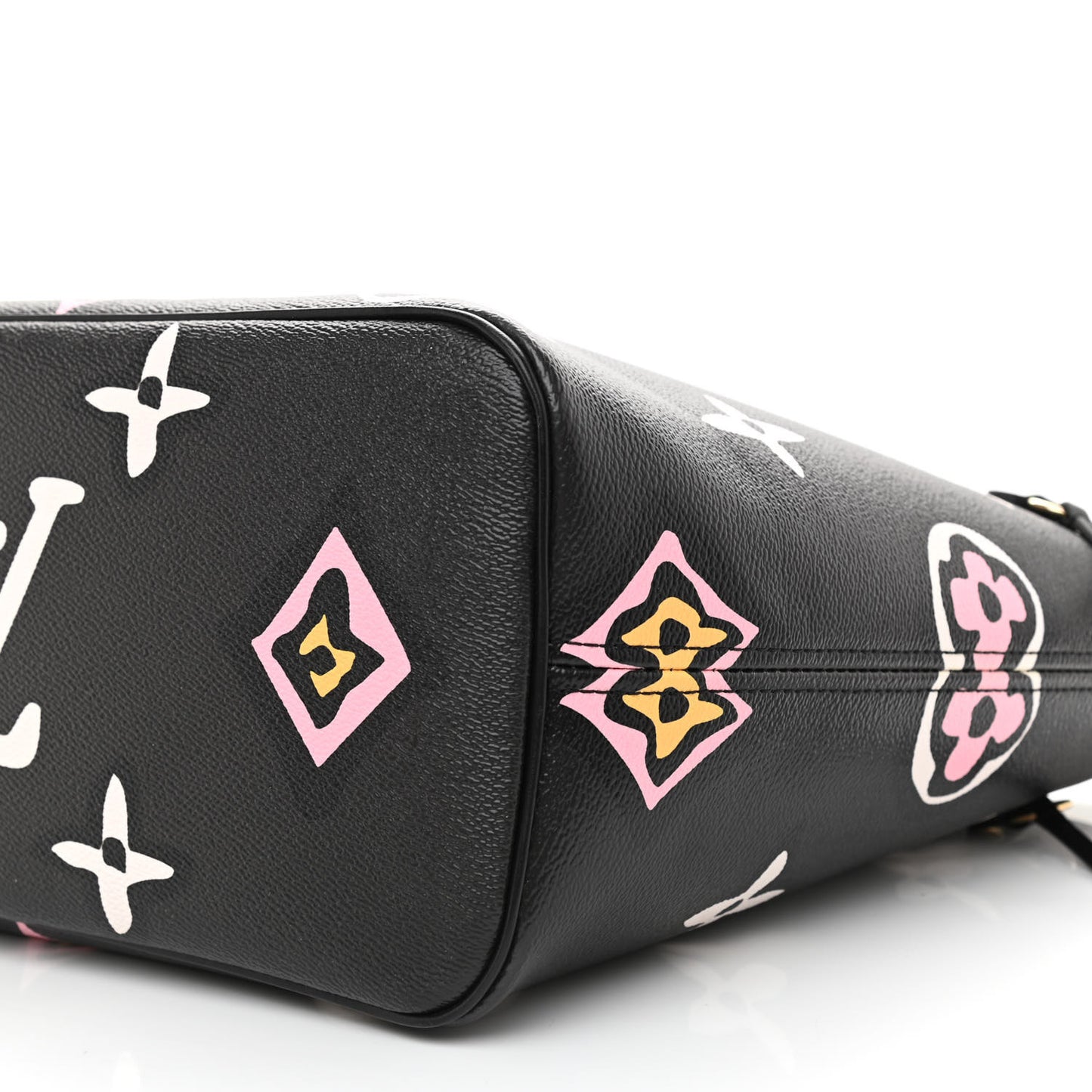 Monogram Giant Wild At Heart Neverfull MM Black