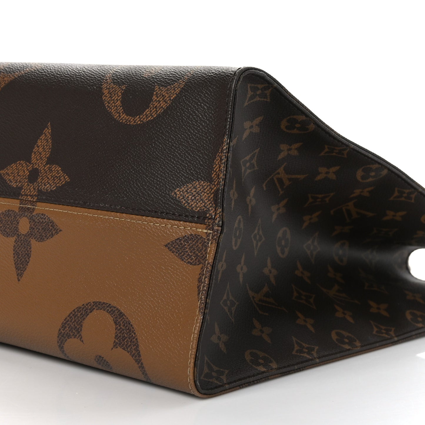 Reverse Monogram Giant Onthego GM