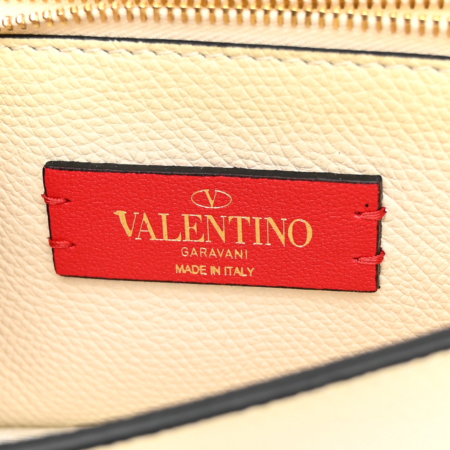 Valentino Garavani Grainy Calfskin Vlogo Wallet On Chain Ivory 6 of 10