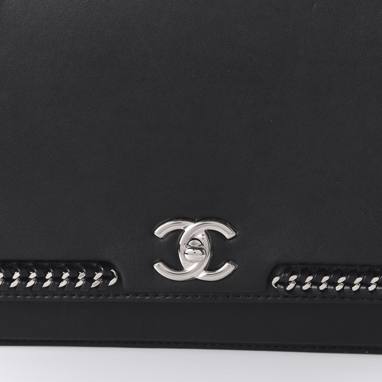 Calfskin Medium Braided Chic Flap Black