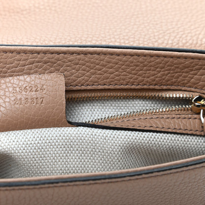 Gucci Pebbled Calfskin Medium Soho Flap Crossbody Camelia 7 of 10