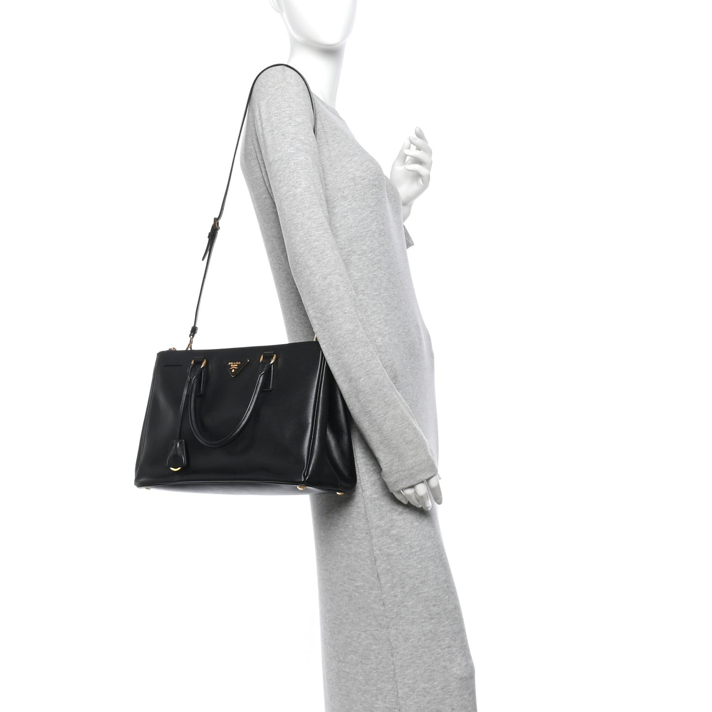 Saffiano Medium Galleria Double Zip Tote Black
