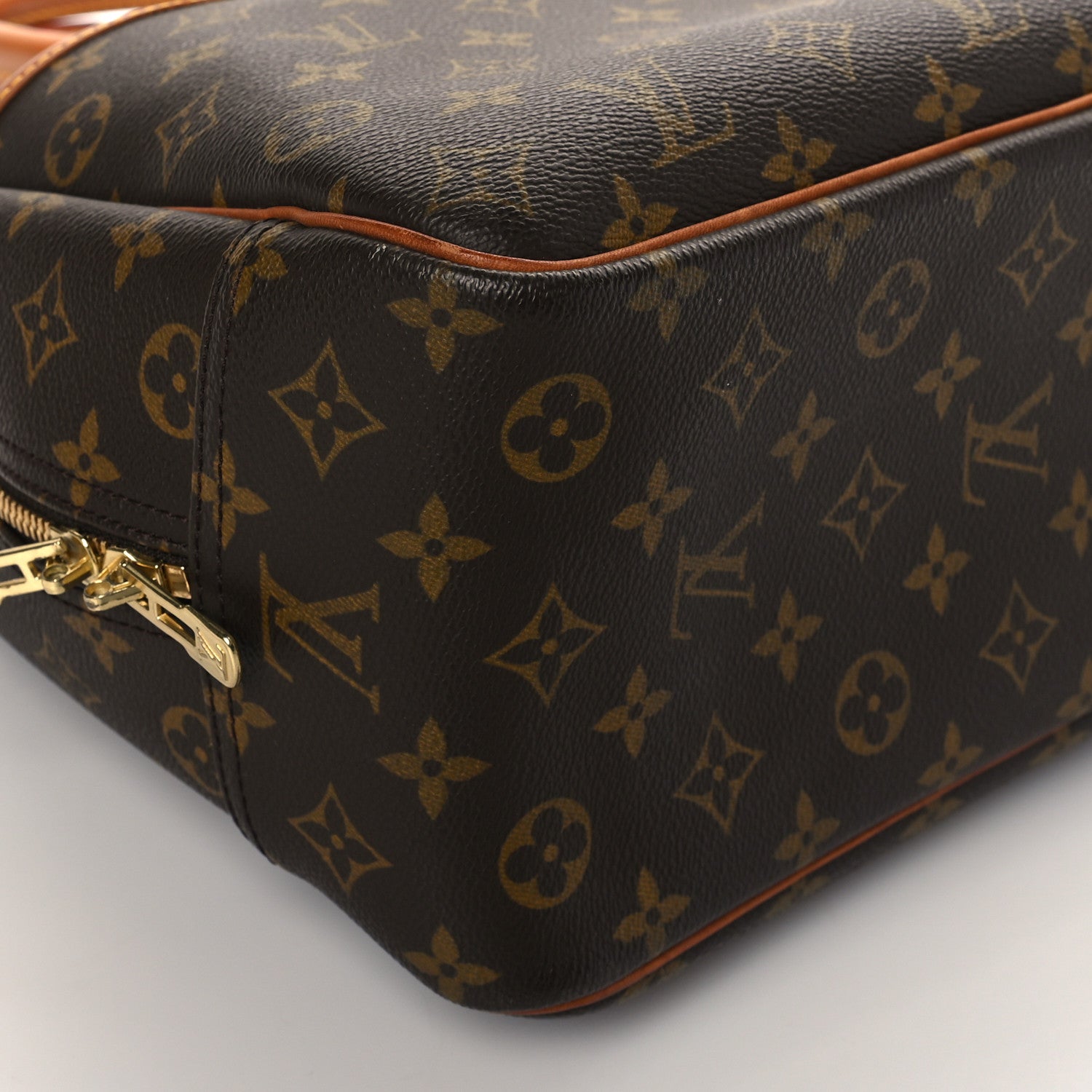 Louis Vuitton Monogram Deauville 8 of 10