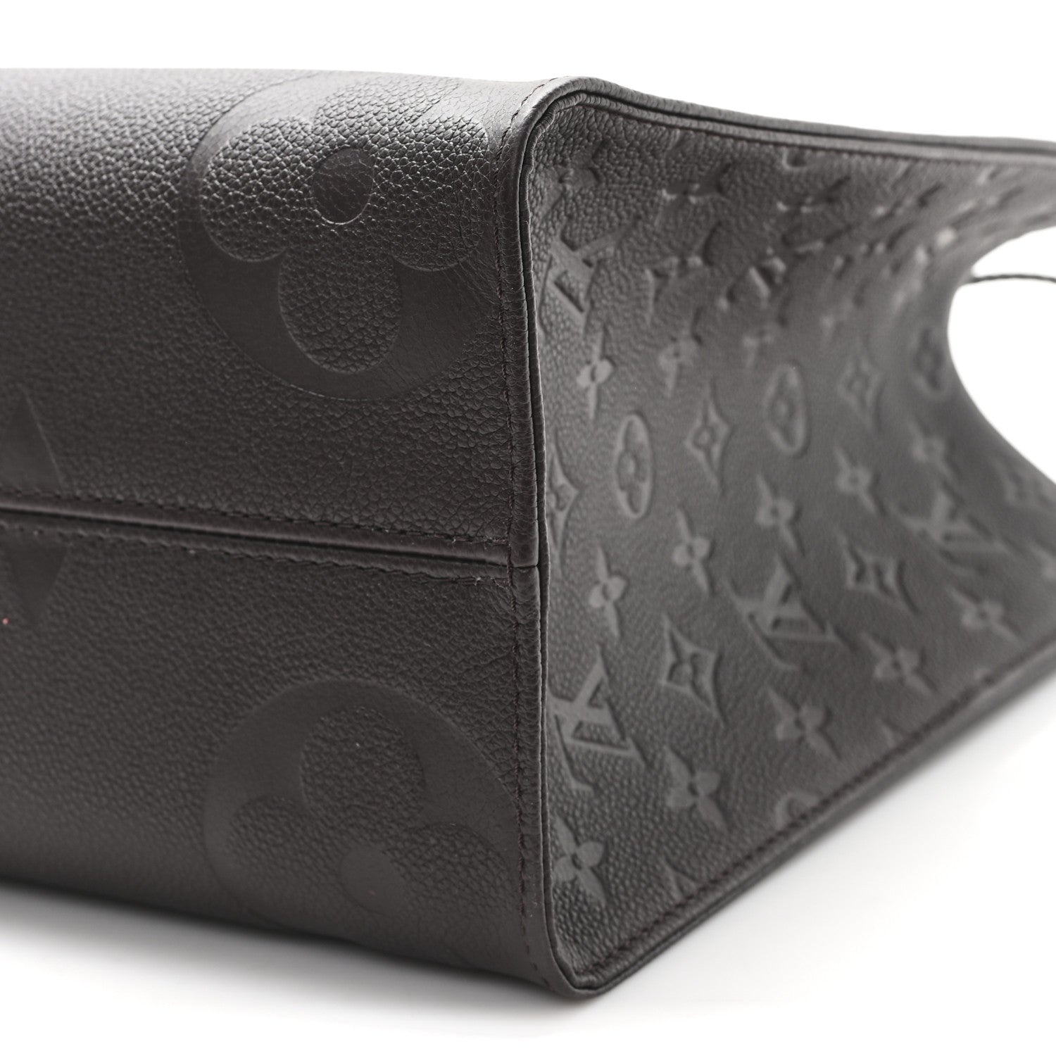 Louis Vuitton Empreinte Monogram Giant OnTheGo MM Chocolate 9 of 9