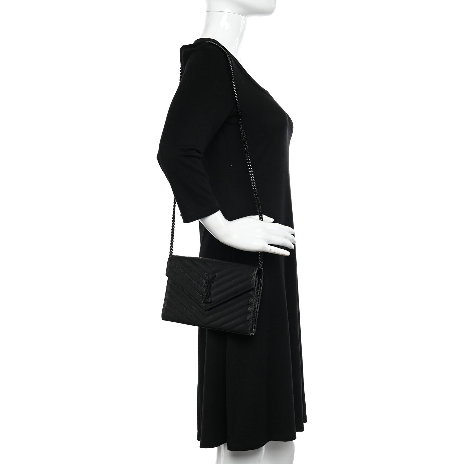 Saint Laurent Grain De Poudre Matelasse Chevron Monogram Monochrome Chain Wallet Black 2 of 13