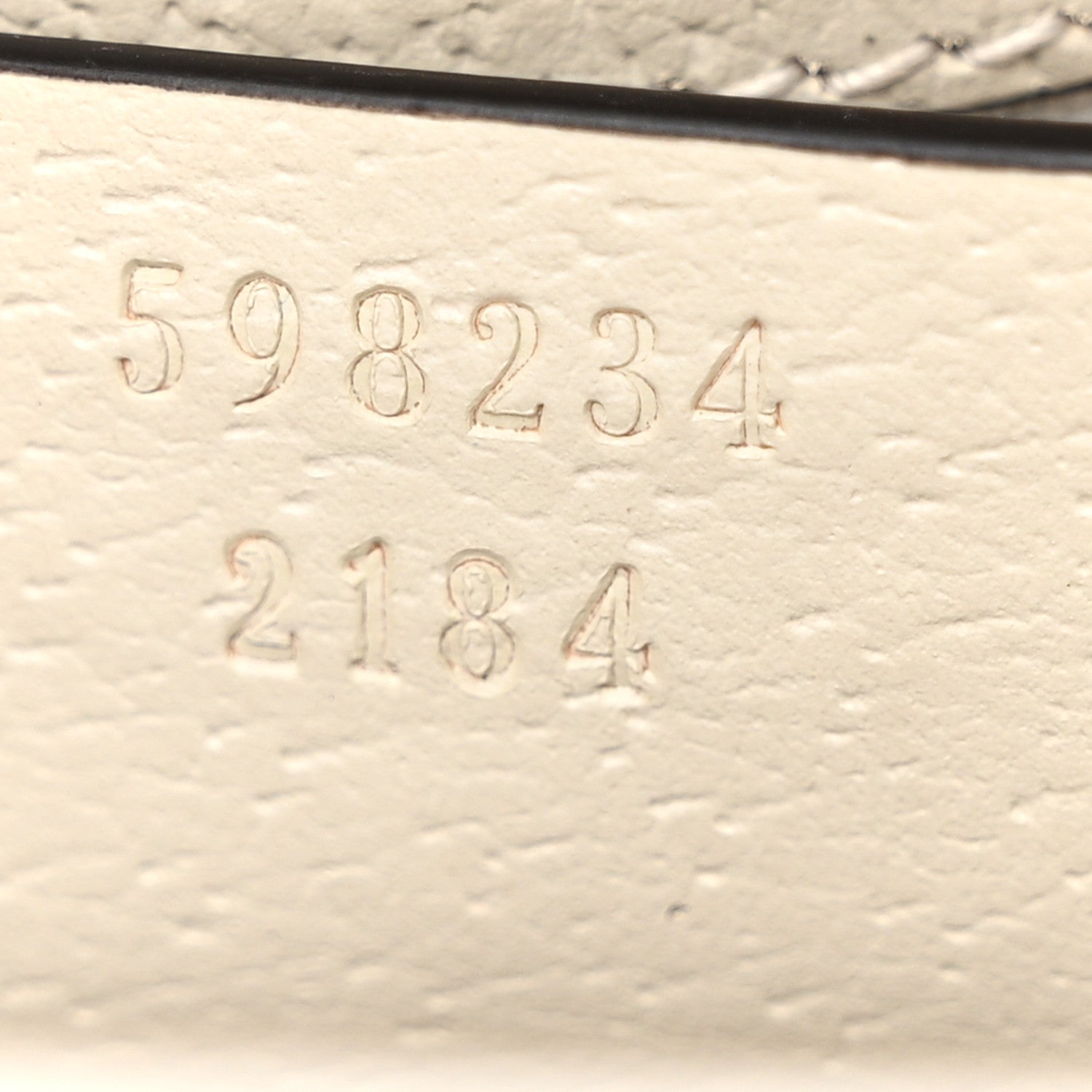 Gucci GG Supreme Monogram Web Toiletry Case White 7 of 7