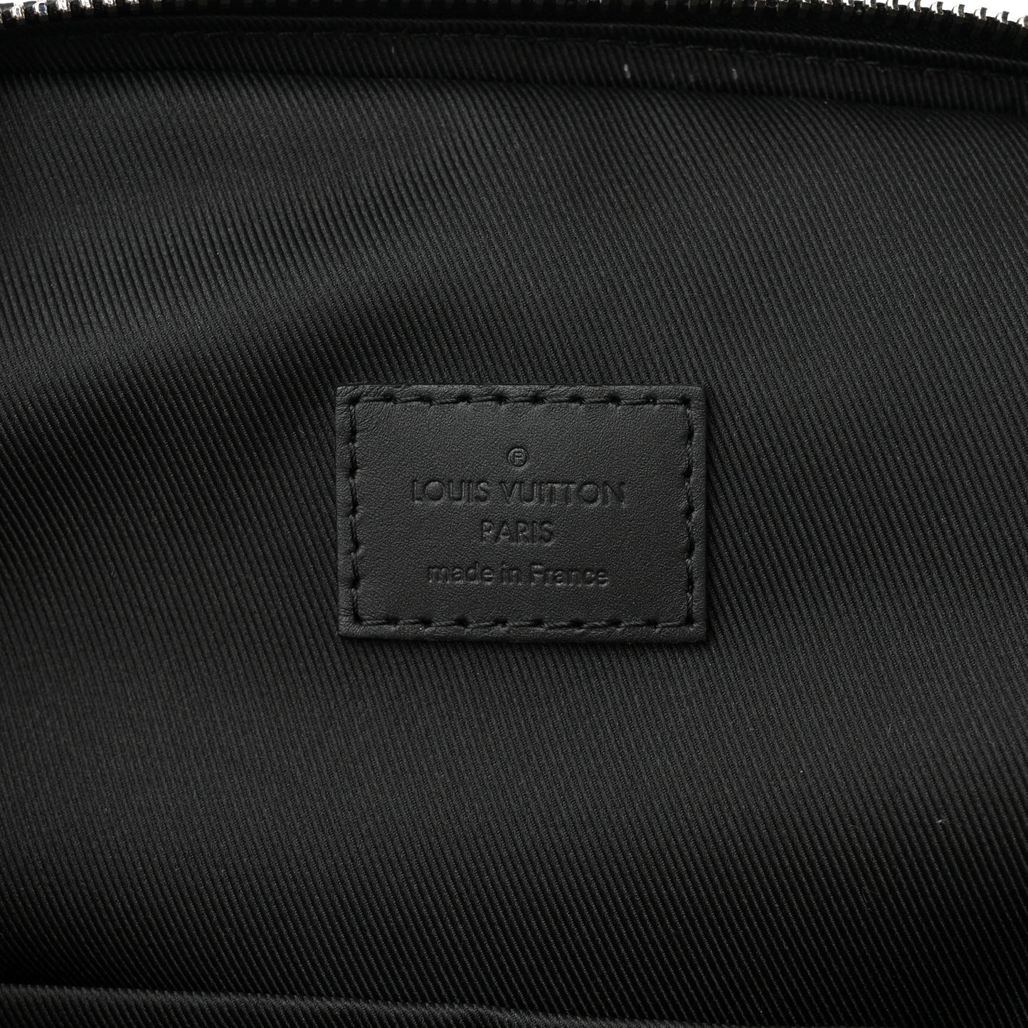 Damier Infini Avenue Sling Bag Onyx