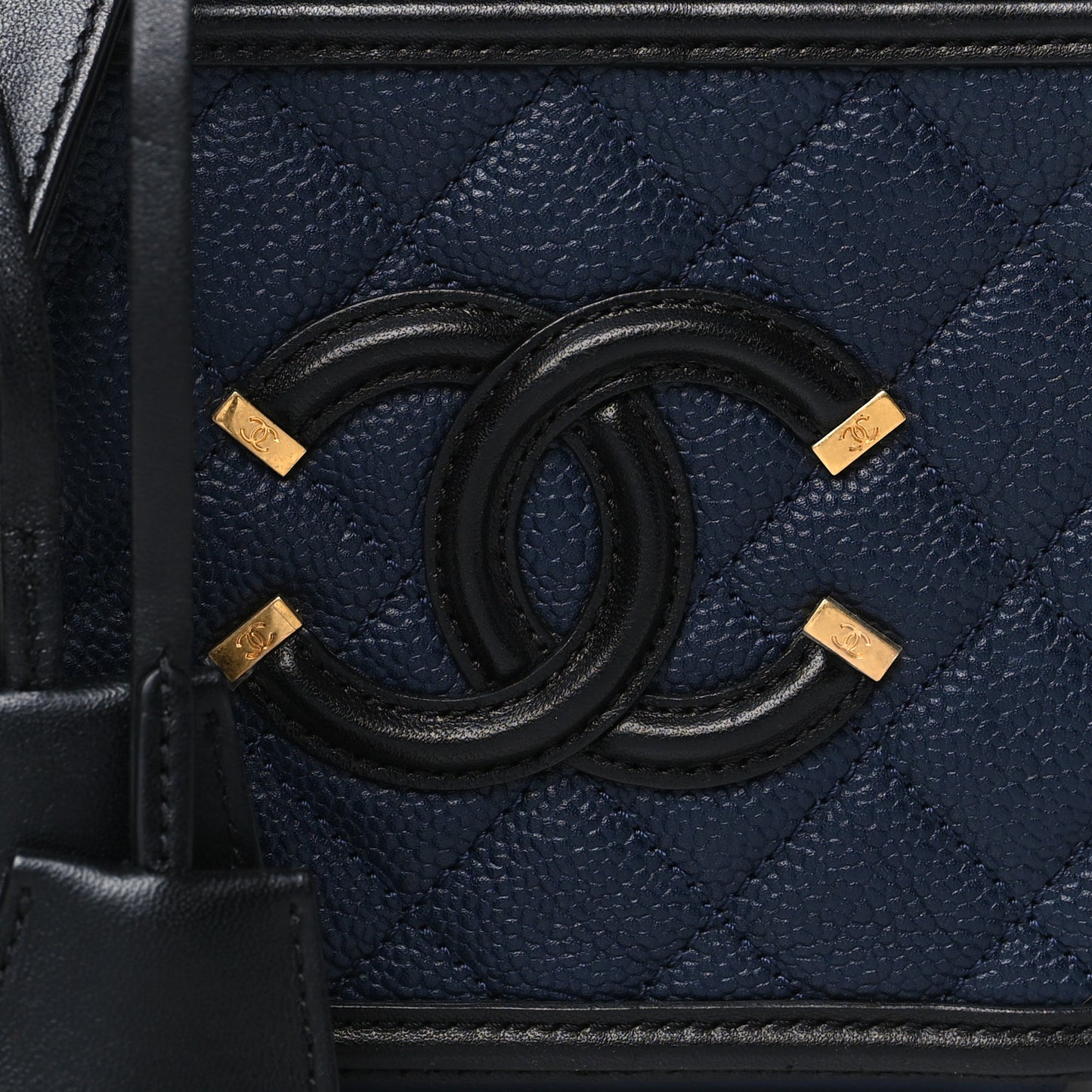Caviar Quilted Small CC Filigree Vanity Case Navy Black