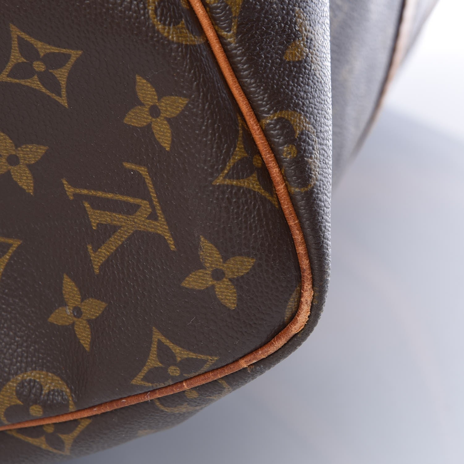 Louis Vuitton Monogram Keepall Bandouliere 55 20 of 23