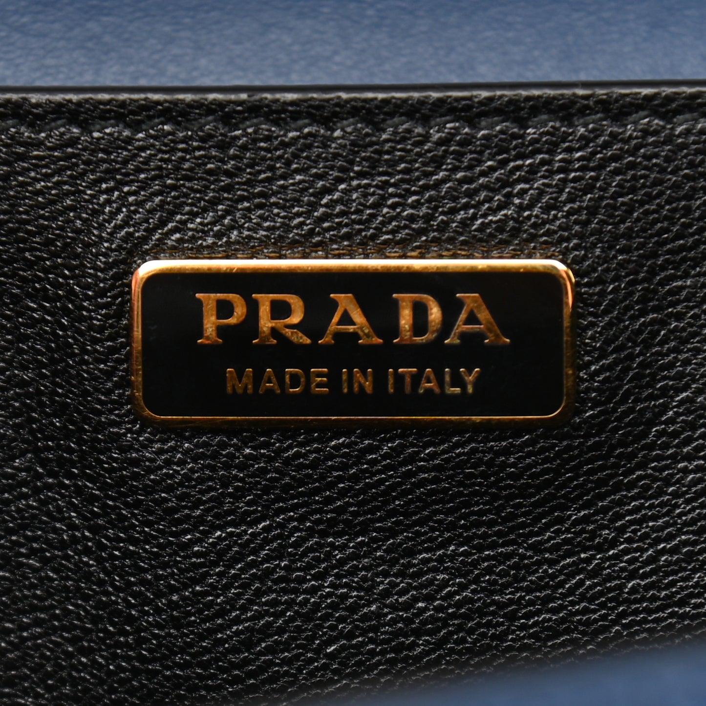 City Calf Saffiano Cahier Bag Bluette Black