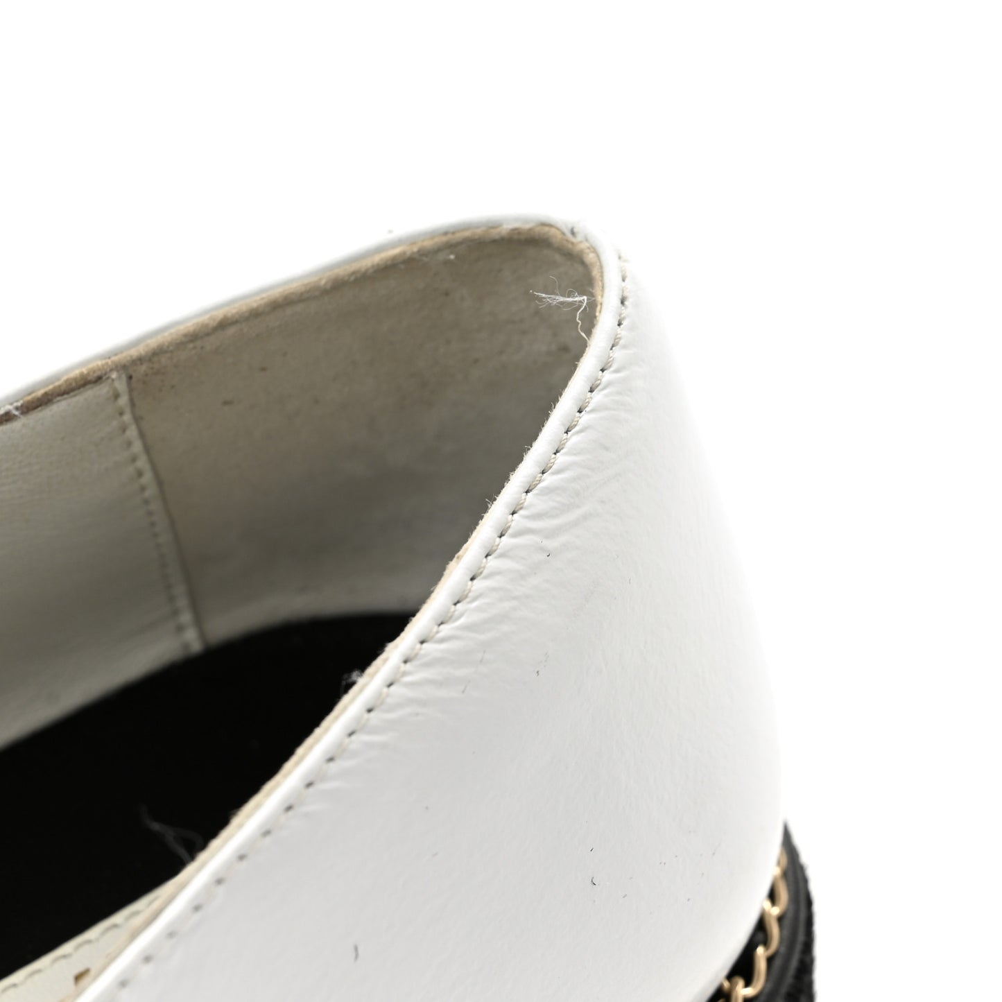 Crumpled Lambskin Cap Toe Chain CC Turnlock Mary Jane Flats 40 White Black