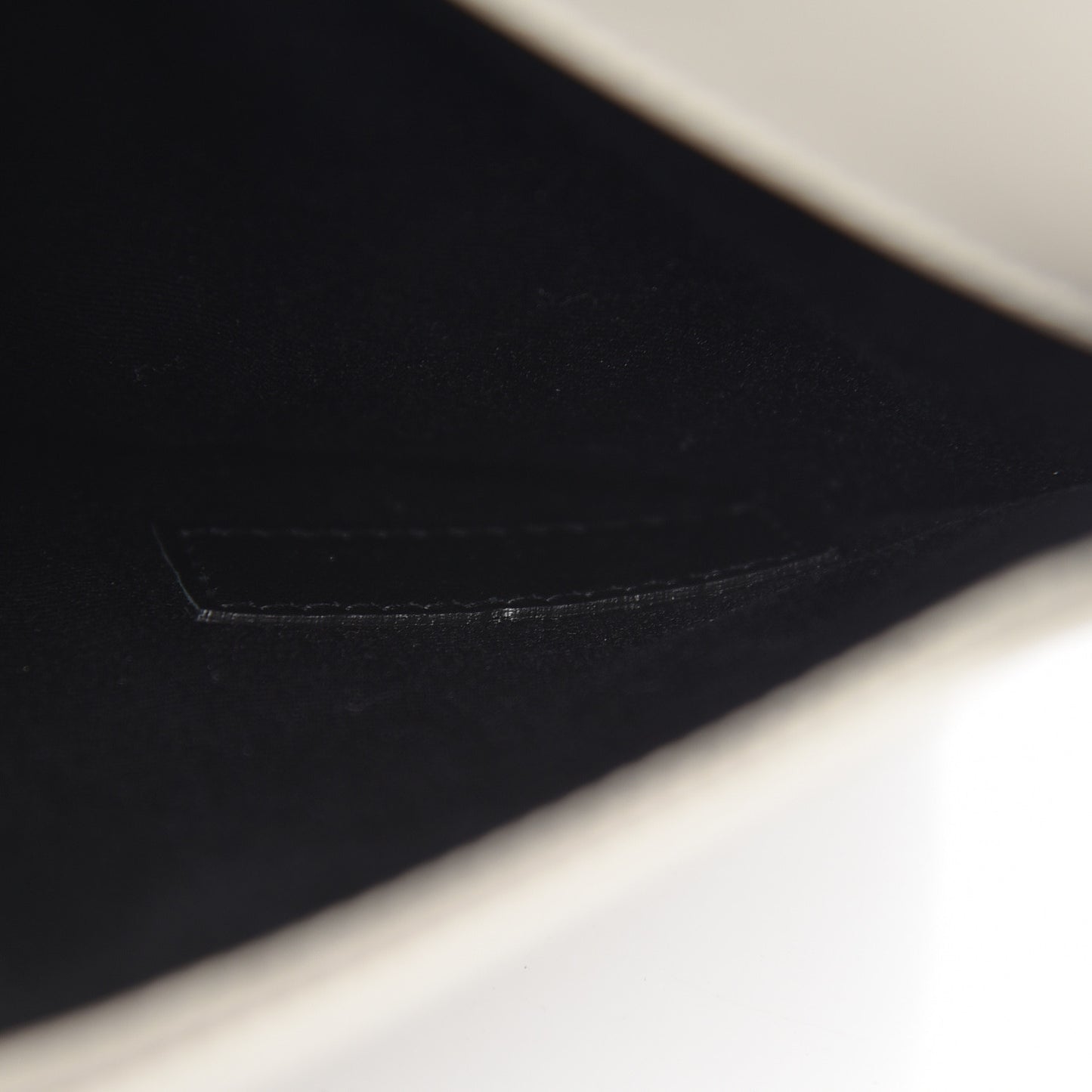 Smooth Shiny Calfskin Medium Uptown Pouch Crema Soft