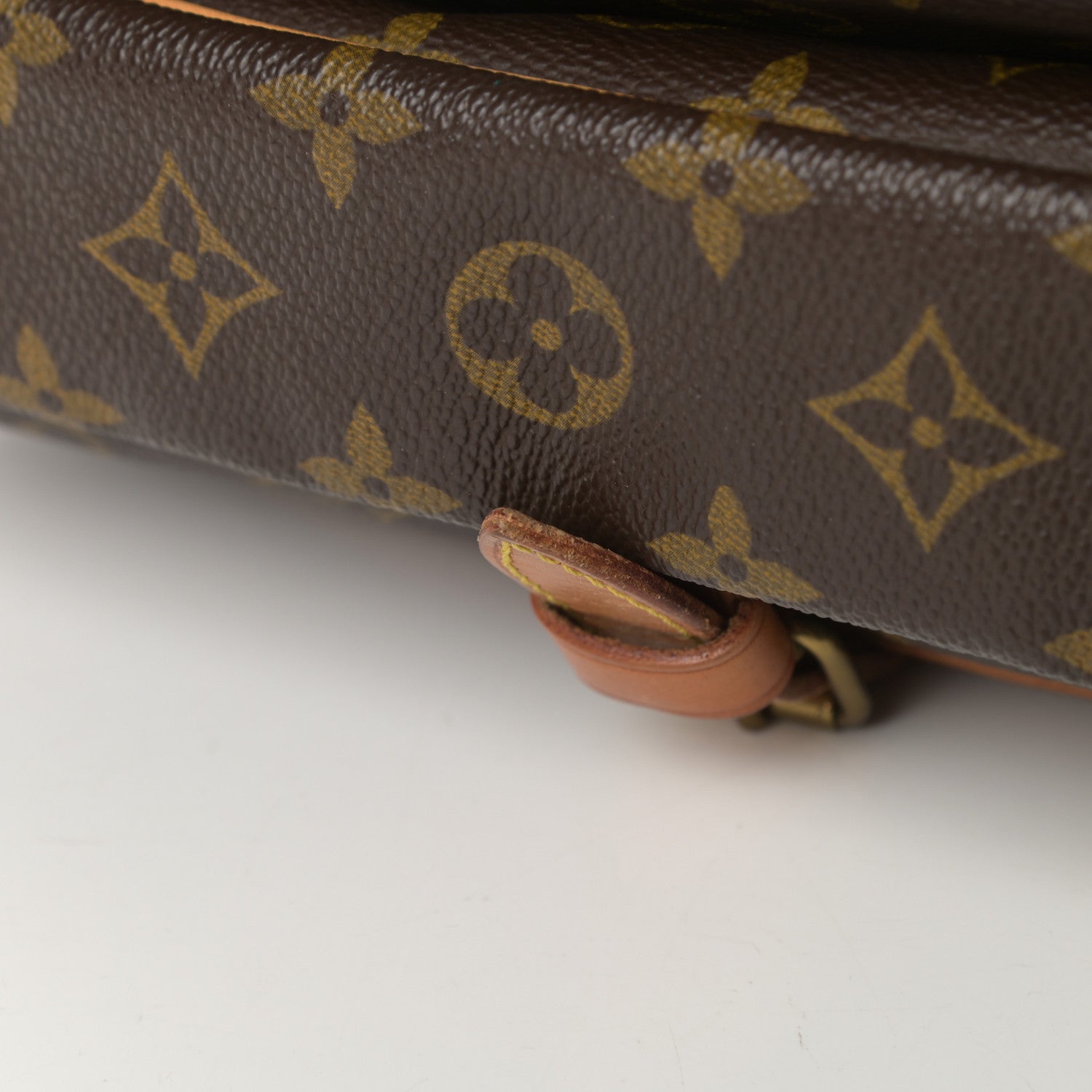 Louis Vuitton Monogram Saumur 30 12 of 15