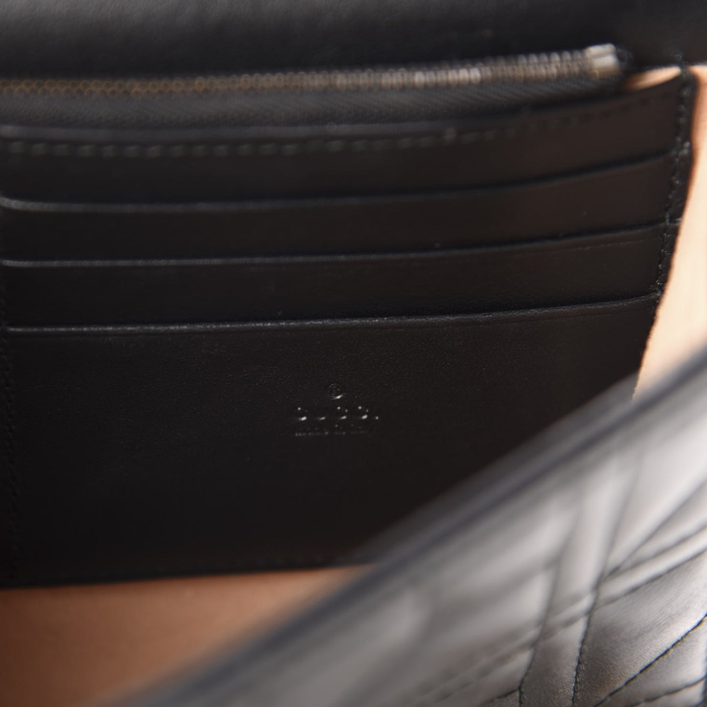 Calfskin Matelasse Mini Pearly GG Marmont Chain Wallet Black