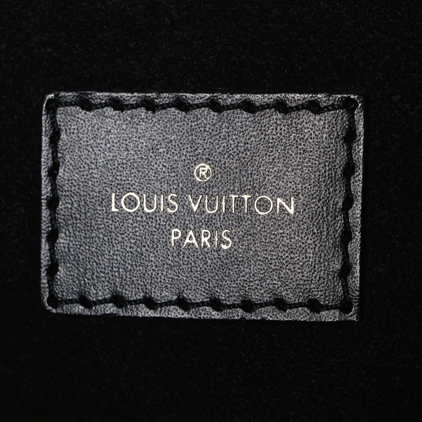 Reverse Monogram Pochette Metis