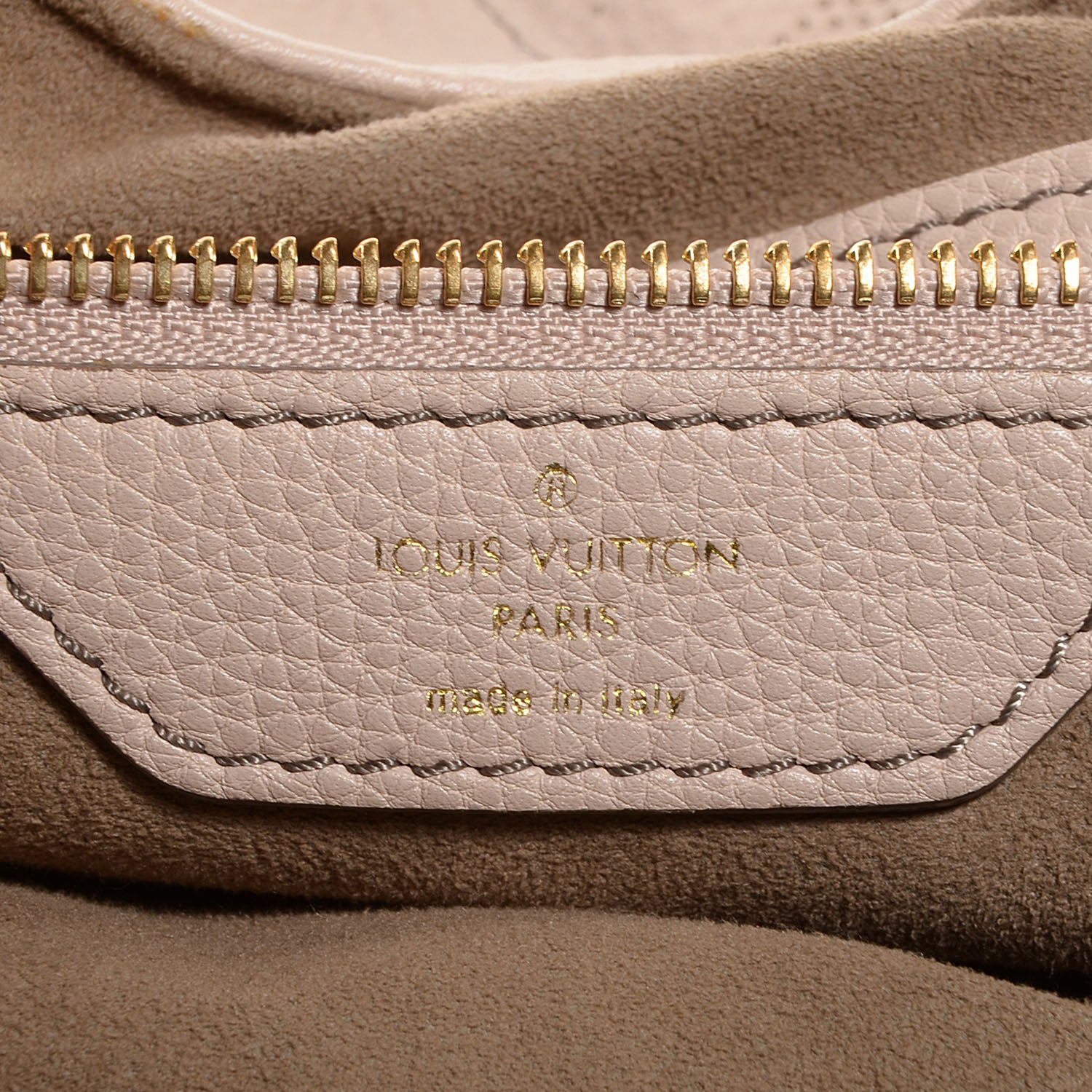 Louis Vuitton Mahina L Sandy 6 of 7