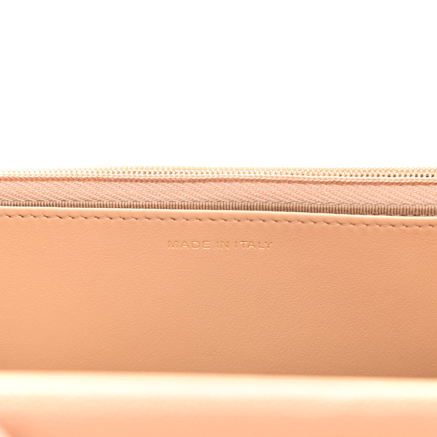 Caviar Quilted Wallet On Chain WOC Beige