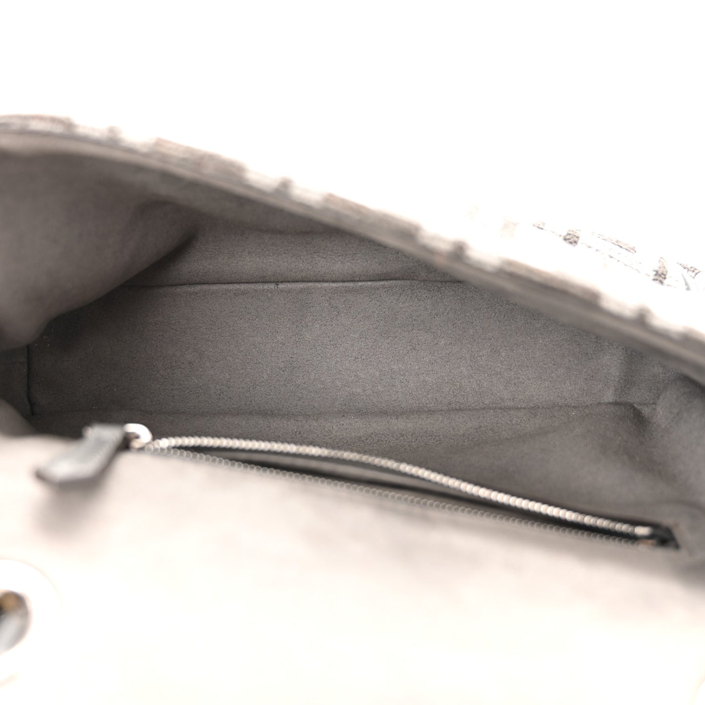 Chenille Vitello Seta FF Midi Chain Baguette Anthracite Asfalto