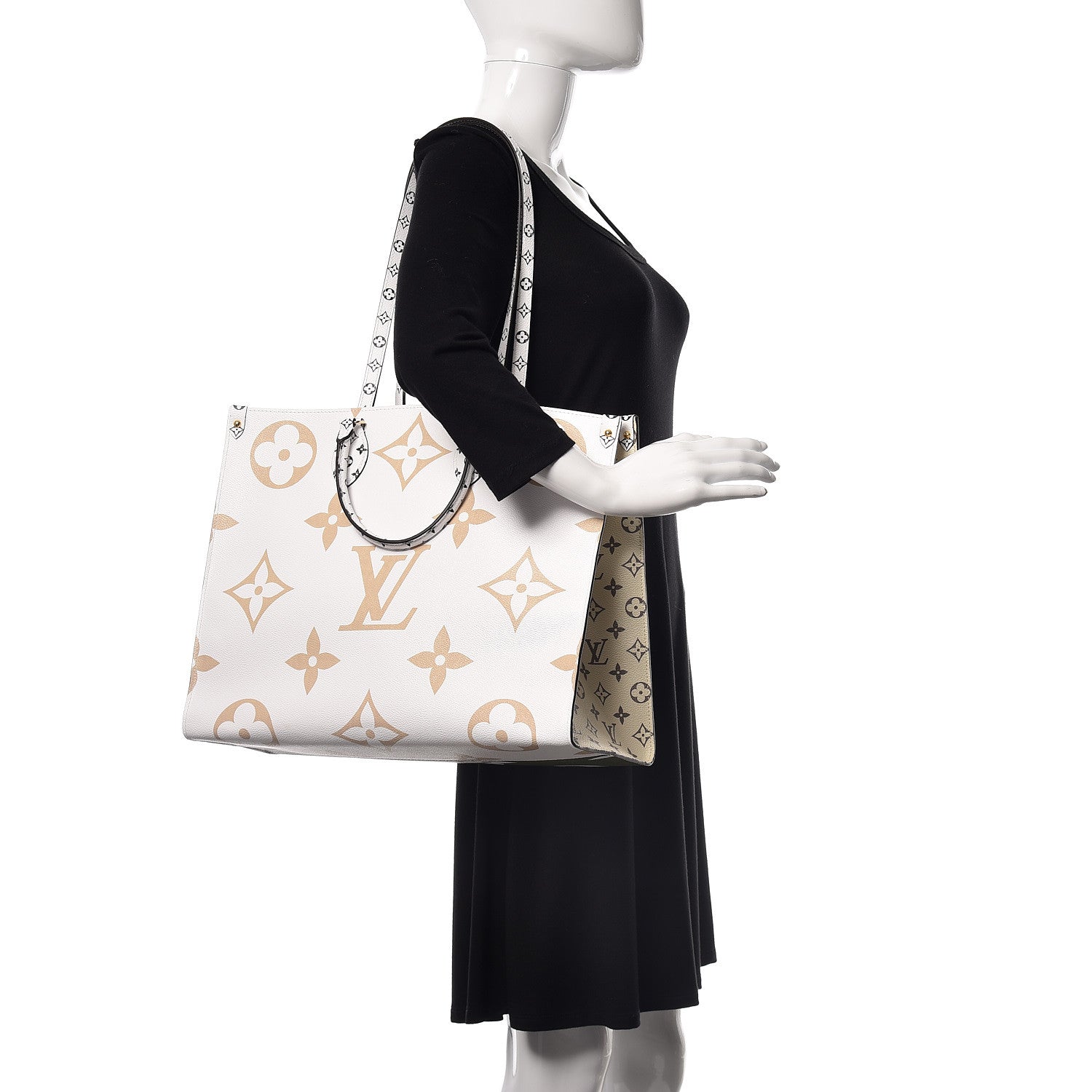 Louis Vuitton Monogram Giant Onthego GM Kaki Beige 2 of 10