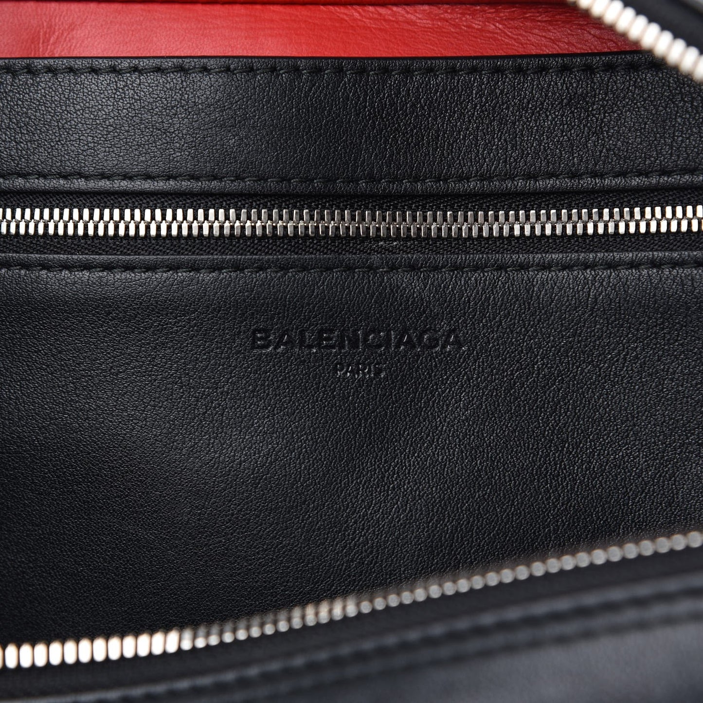 Calfskin M Triangle Duffle Black