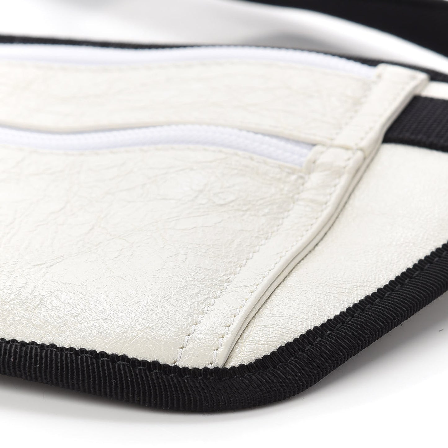 Agneau Arena Weekend Belt Wallet White