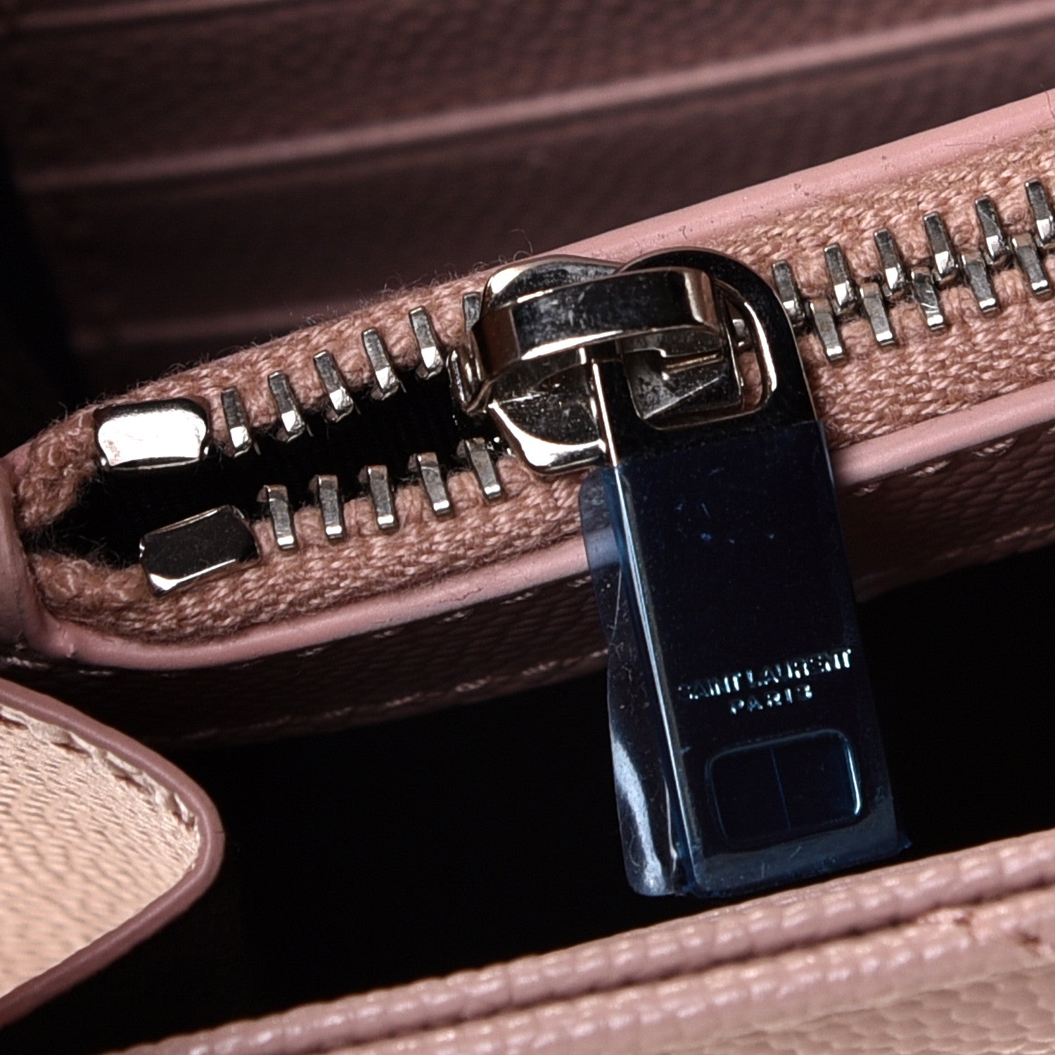 Saint Laurent Grain De Poudre Matelasse Chevron Monogram Chain Wallet Pale Pink 10 of 10