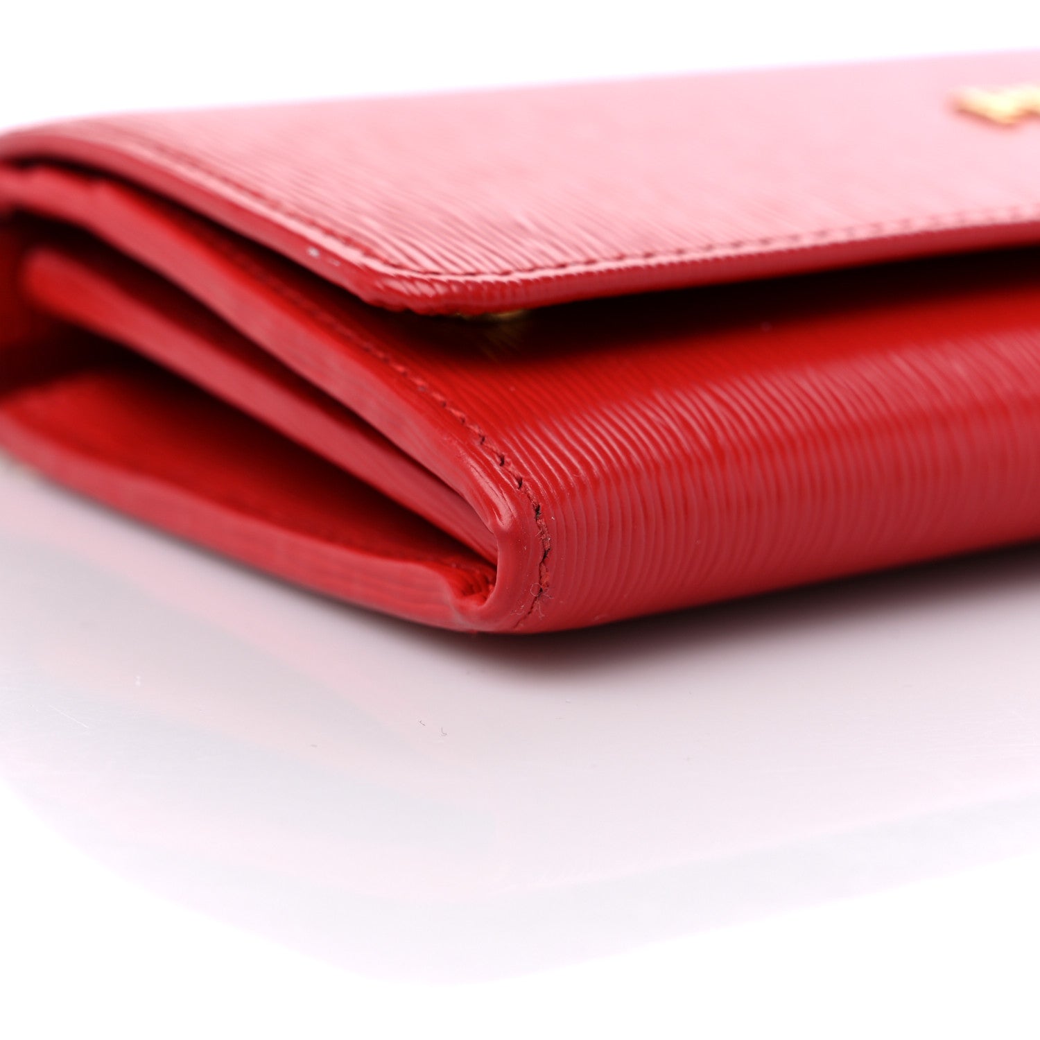 Prada Vitello Move Metal Oro Chain Wallet Lacca 7 of 13
