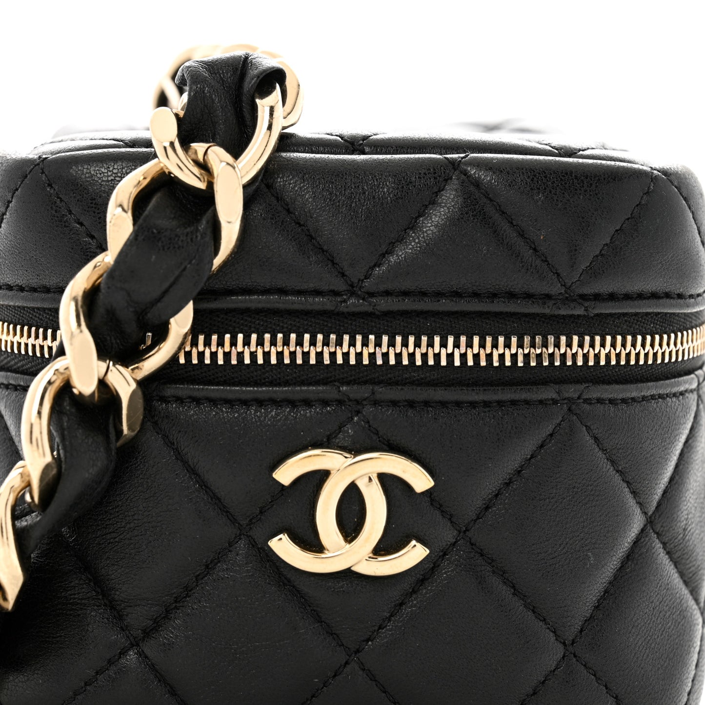Lambskin Quilted Cube Chain Wristlet Case Black