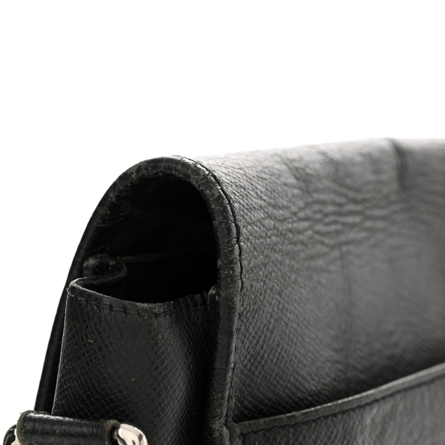 Louis Vuitton Taiga Andrei Ardoise 20 of 31