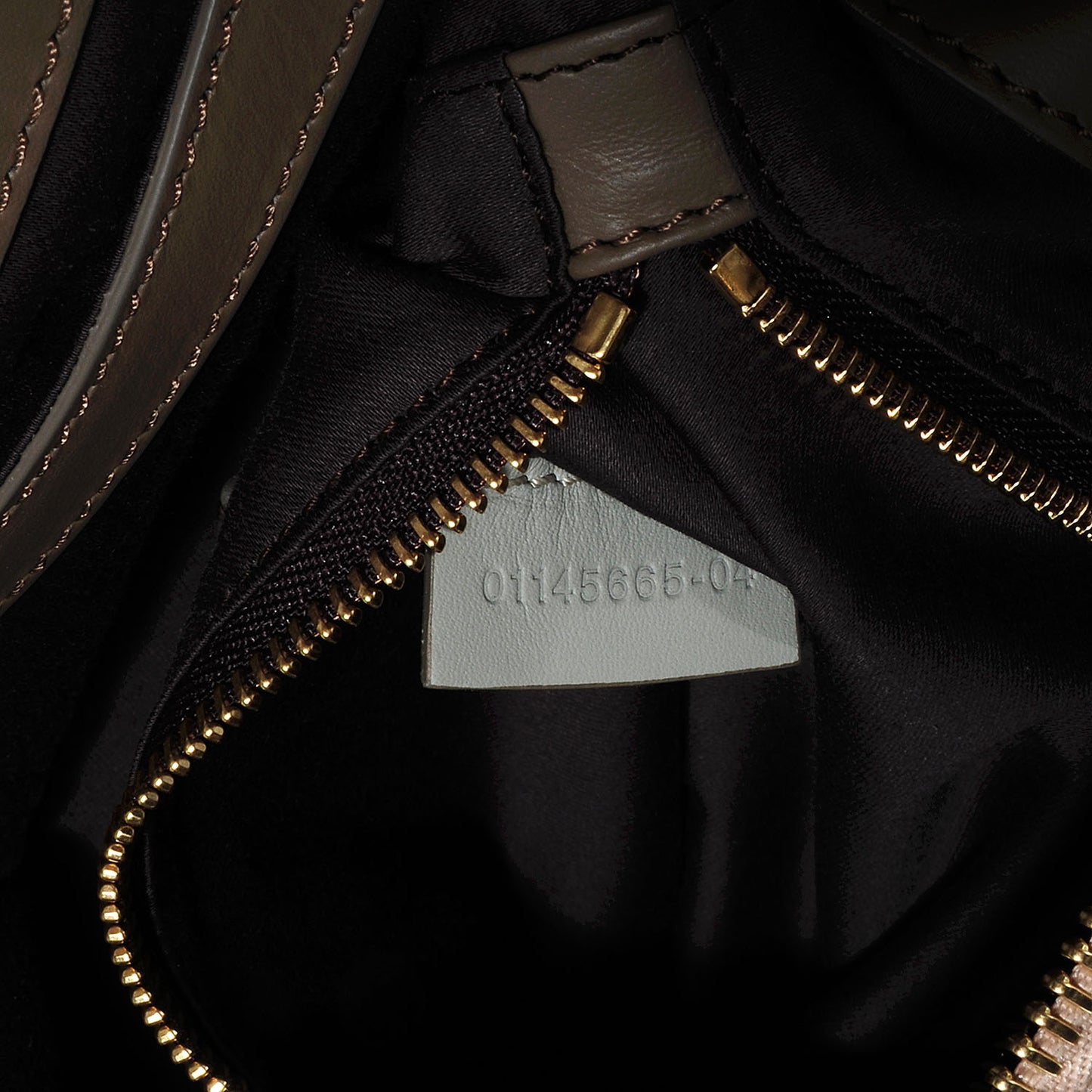 Calfskin Small Baylee Tote Pearl Grey