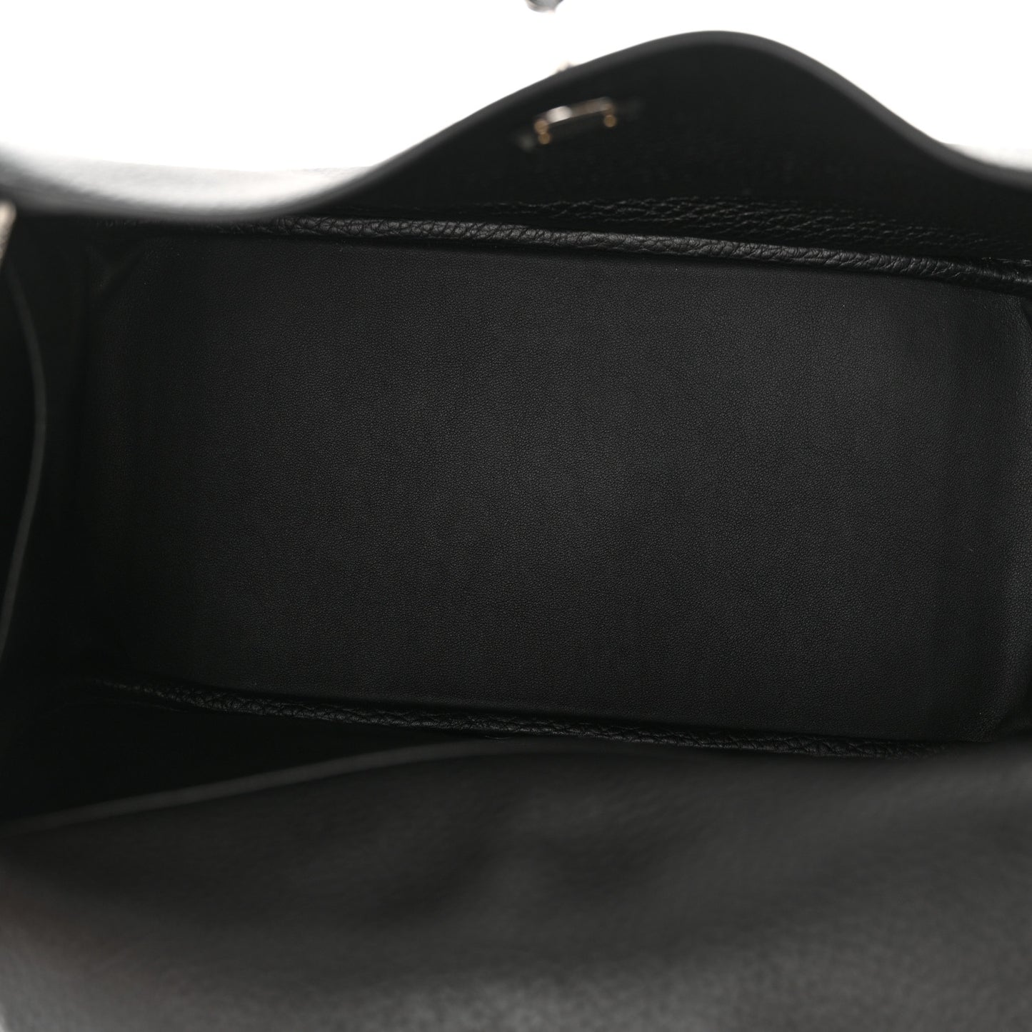 Taurillon Clemence Lindy 26 Black
