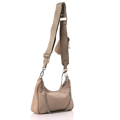 Prada Nylon Re-Edition 2005 Shoulder Bag Cammeo 2 of 12
