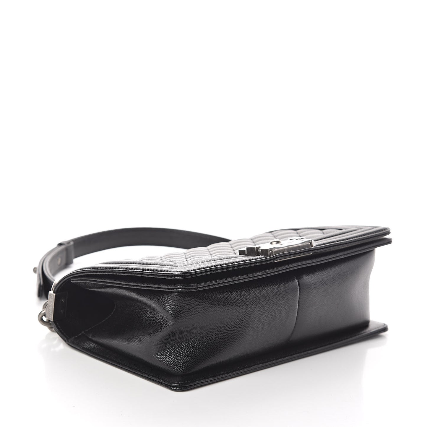 Caviar Quilted Medium Boy Flap Black