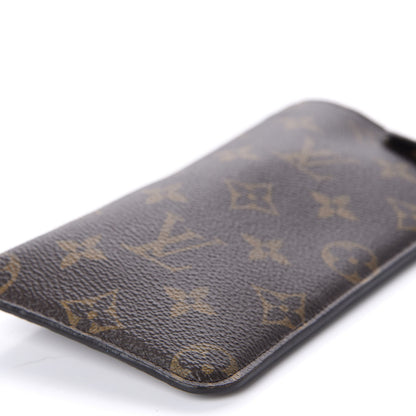 Louis Vuitton Monogram Sunglasses Case MM 7 of 9