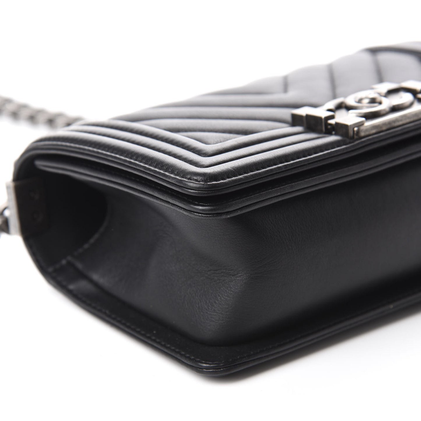 Calfskin Chevron Quilted Small Boy Flap Black