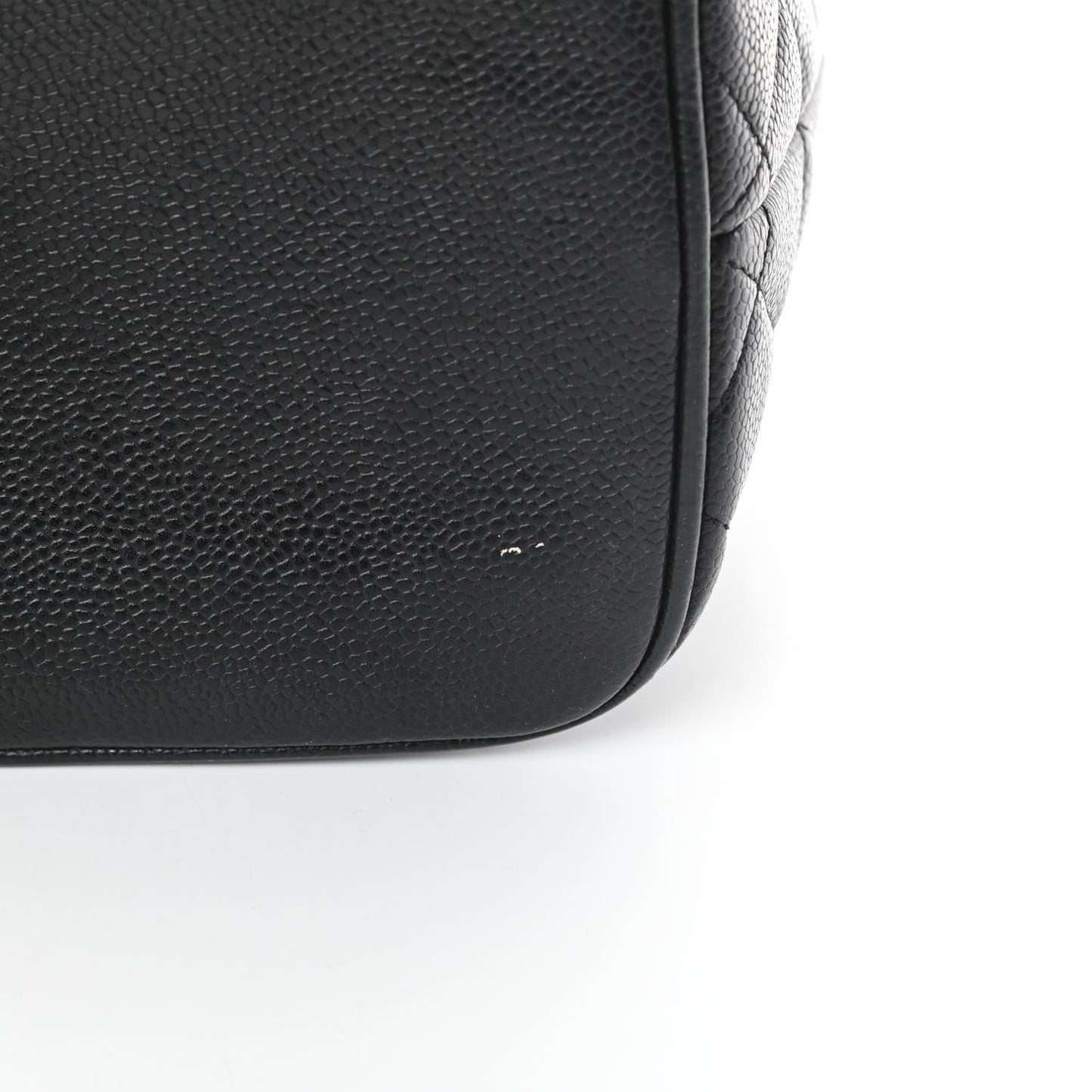 Caviar Quilted Medallion Tote Black